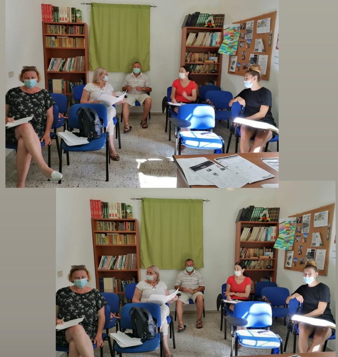 nauczyciele w sali szkoleniowej