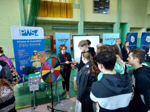 promocja programu Erasmus+ w Zespole Szkół im. gen. Sylwestra Kaliskiego w Górze