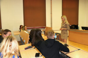 Spotkanie informacyjne Erasmus+ oraz połączenie online z American Medical Academy