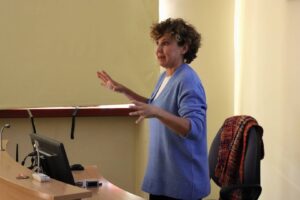 Pani Marivi Gracia podczas spotkania ze studentami i pracownikami
