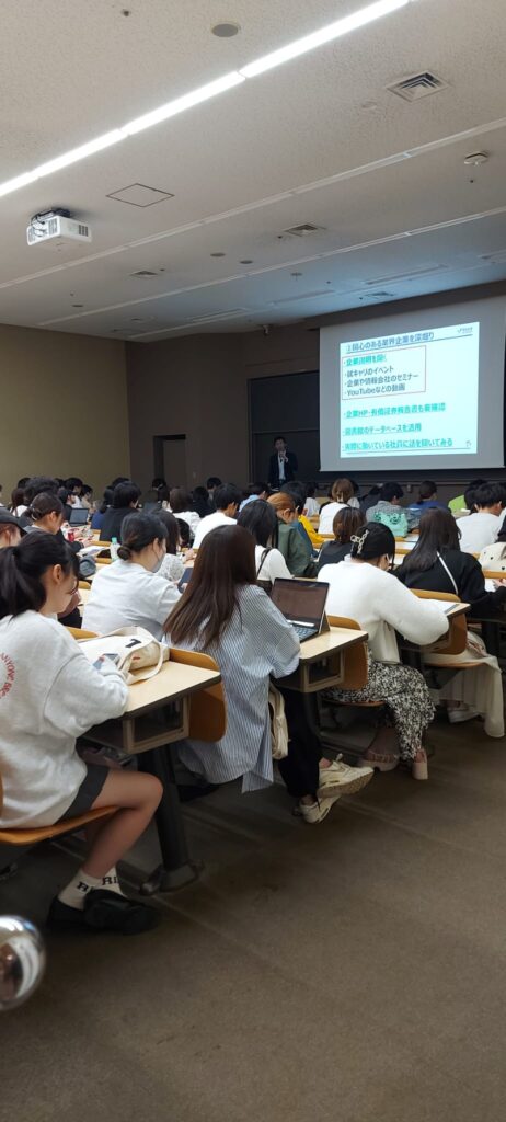 Dr hab. Zygmunt Waśkowski szkoli się w Meiji University of Tokyo (Japonia)